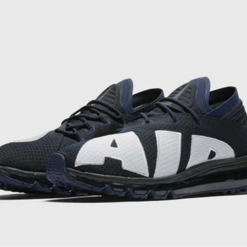 Nike Men’s Air Max Flair Dark Obsidian/White - Size 8.5